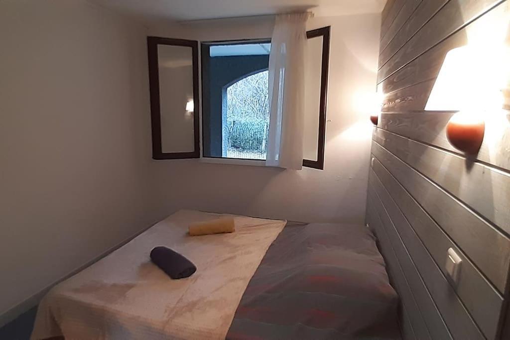 Bielle, Grand 38m2, Piscine, 4 Pers, Couchages 160x200 Apartment